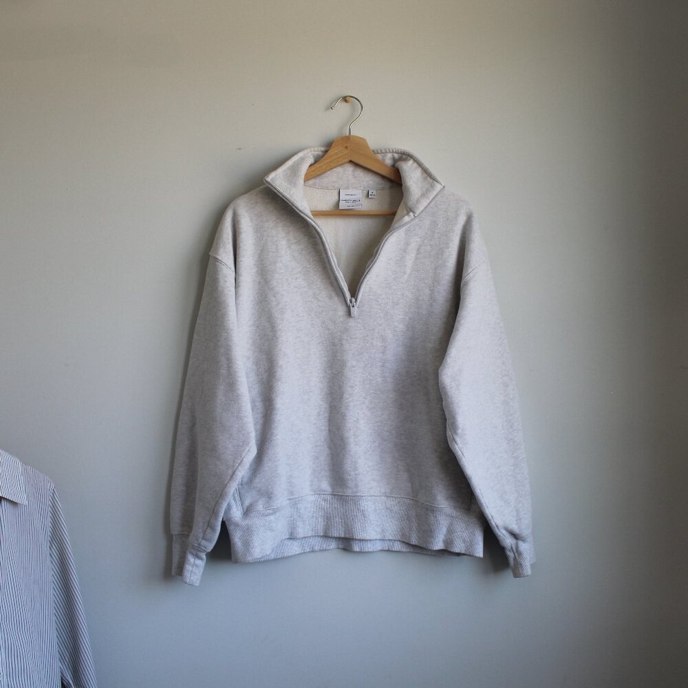 Aritzia TNA Cozy Fleece Boyfriend 1/4 Zip Sweatshirt